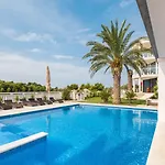 Perla 4* روغوزنيكا