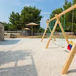 Perla فندق روغوزنيكا