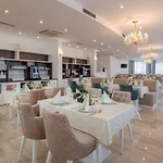 Perla Hotel