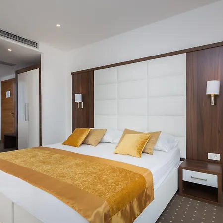 Otel Perla 4*