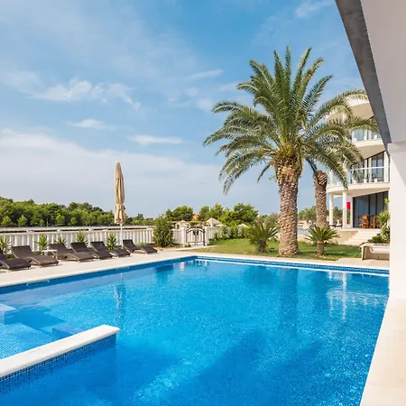 Perla 4* Rogoznica (Sibenik-Knin)