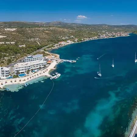 Perla 4* Rogoznica (Sibenik-Knin)