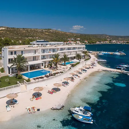 Perla 4* Rogoznica (Sibenik-Knin)