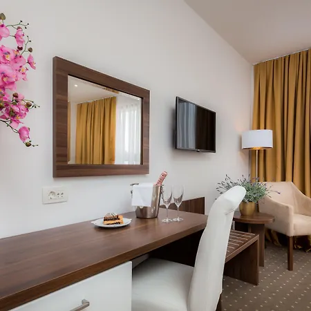Perla Otel