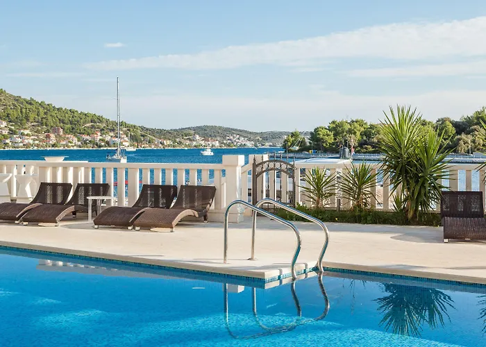 Perla 4* Rogoznica (Sibenik-Knin)